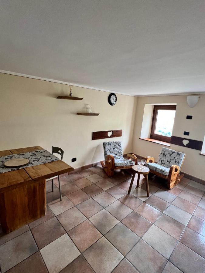 Profumo Di Legno Appartement Aosta Buitenkant foto