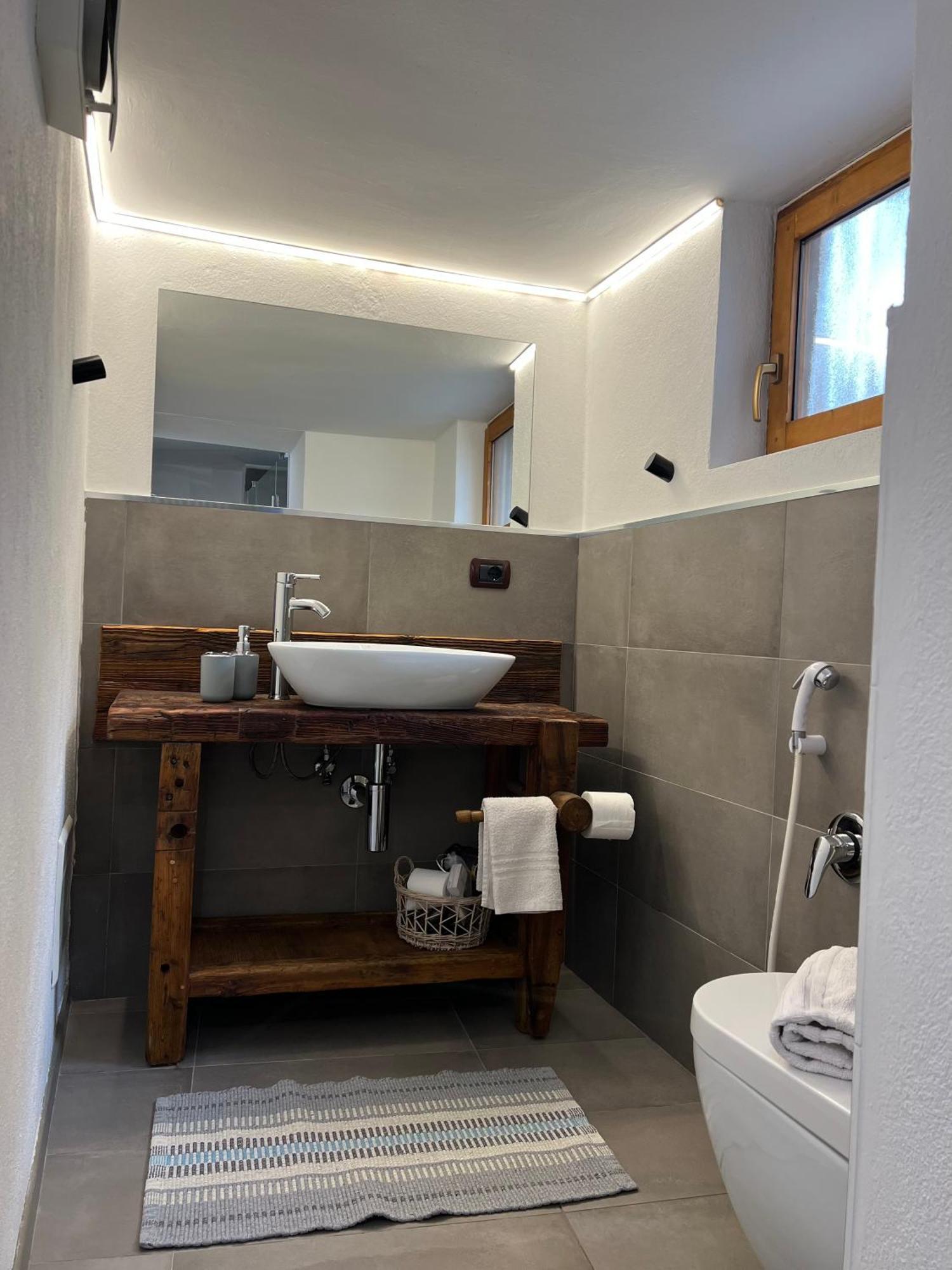 Profumo Di Legno Appartement Aosta Buitenkant foto