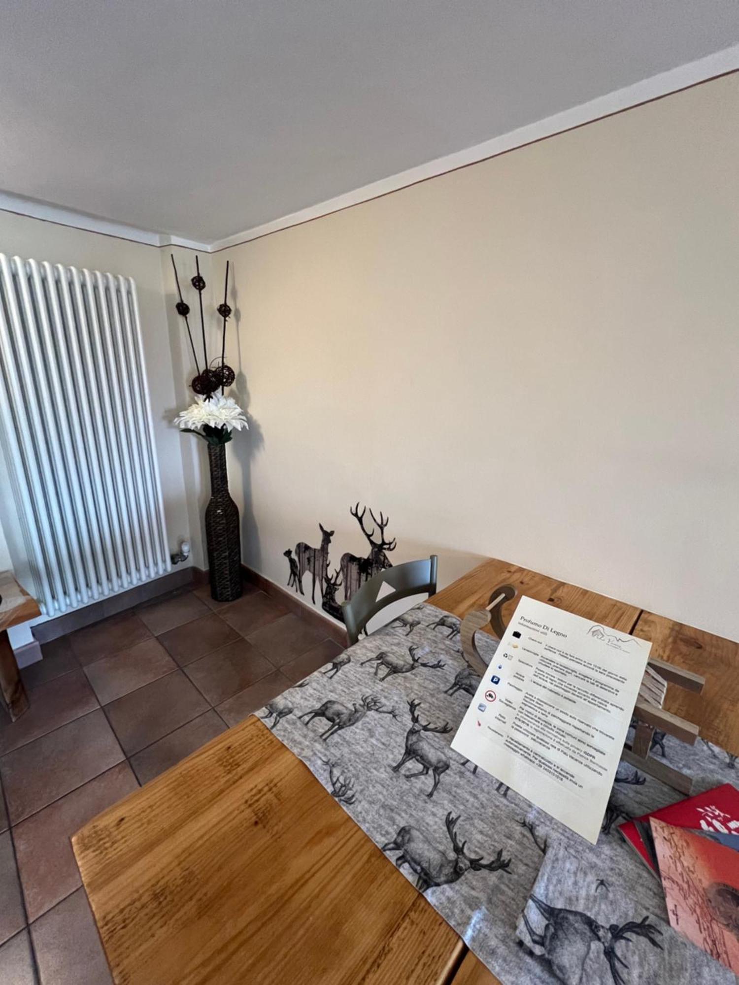 Profumo Di Legno Appartement Aosta Buitenkant foto